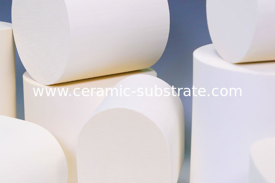 Mua Catalyst Support Cordierite Honeycomb Ceramic White For TWC online manufacture