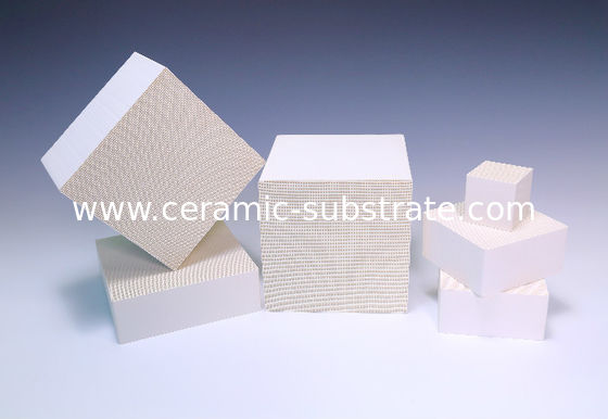 Nhà xúc tác Honeycomb Ceramic Substrate màu trắng cho VOC công nghiệp