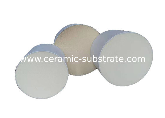 Chất nền Cordierite Diesel Particulate Filter Màu trắng Độ xốp cao